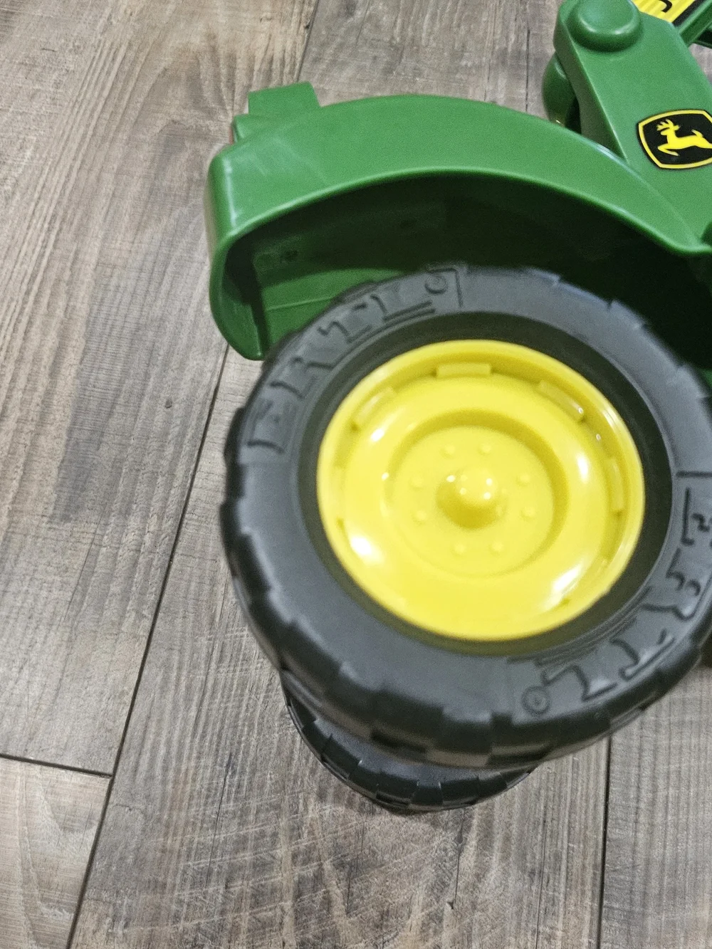 John Deere 15 Inch Big Scoop Conatruction Dozer Pusher Bucket Green Plastic Toy